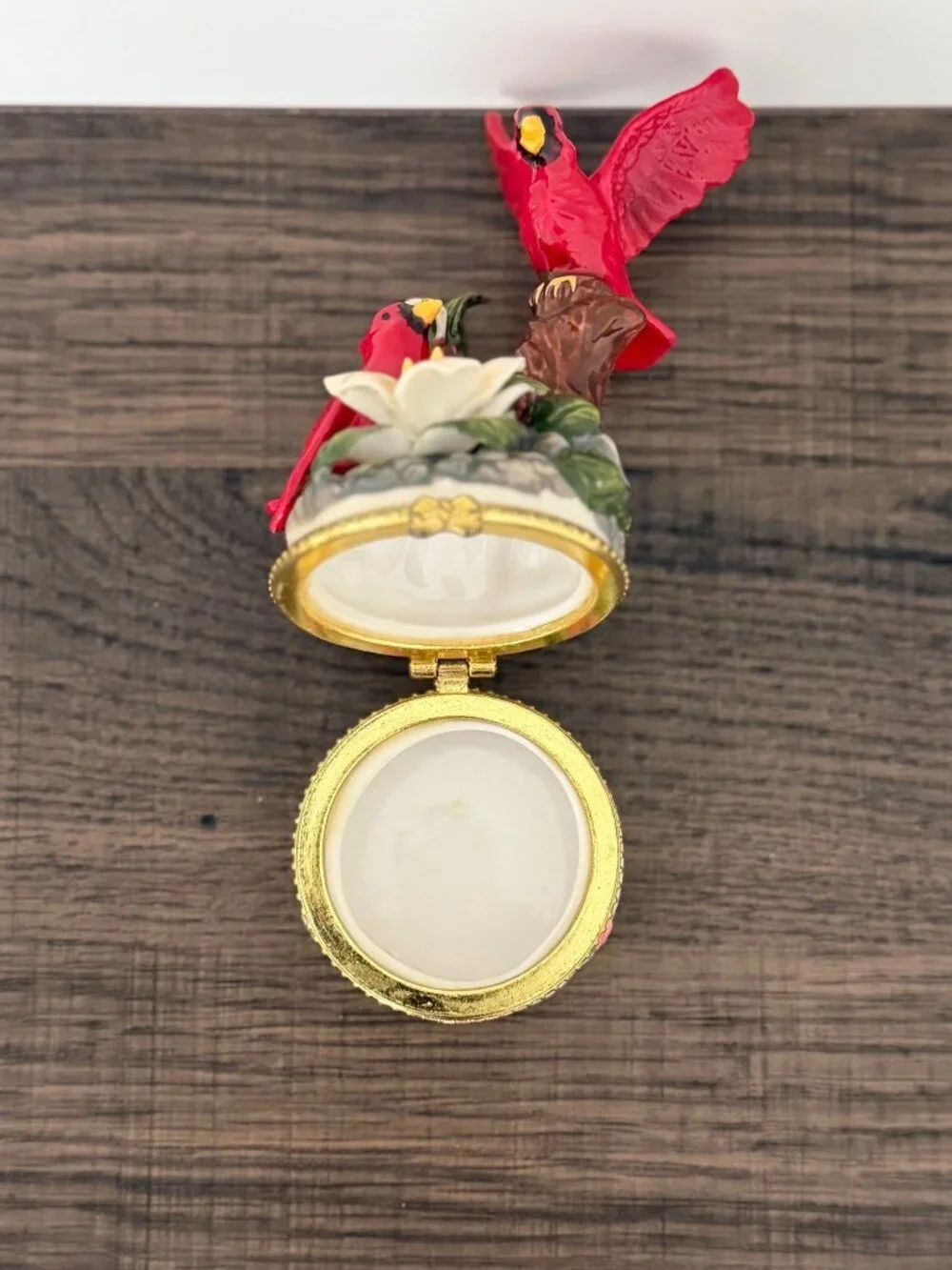 Vintage Cardinal Bird Trinket Box Porcelain Hinged Jewelry Box‎ Cottagecore